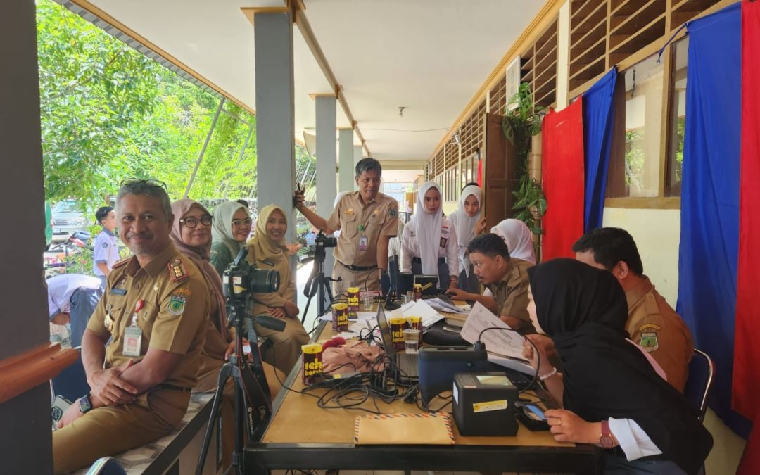 DUKCAPIL GOES TO SCHOOL SMAN MATTIRO BULU DAN SUPPA